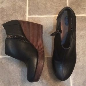 Dr scholl’s black Harlow zip up wedge booties